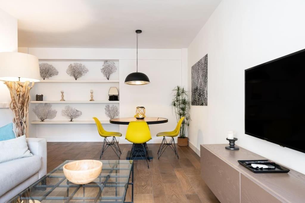 Super Central Malaga Flat With Terrace And Free Parking מראה חיצוני תמונה
