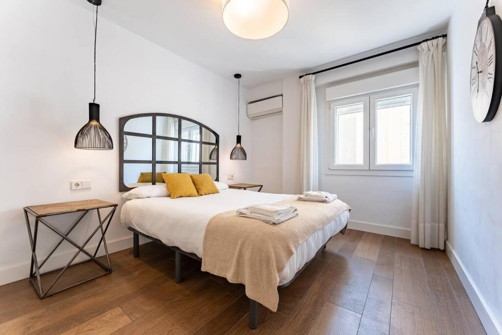 Super Central Malaga Flat With Terrace And Free Parking מראה חיצוני תמונה