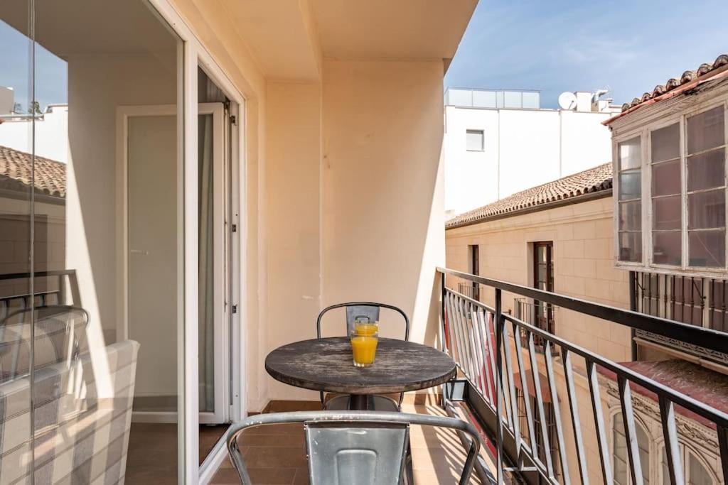 Super Central Malaga Flat With Terrace And Free Parking מראה חיצוני תמונה